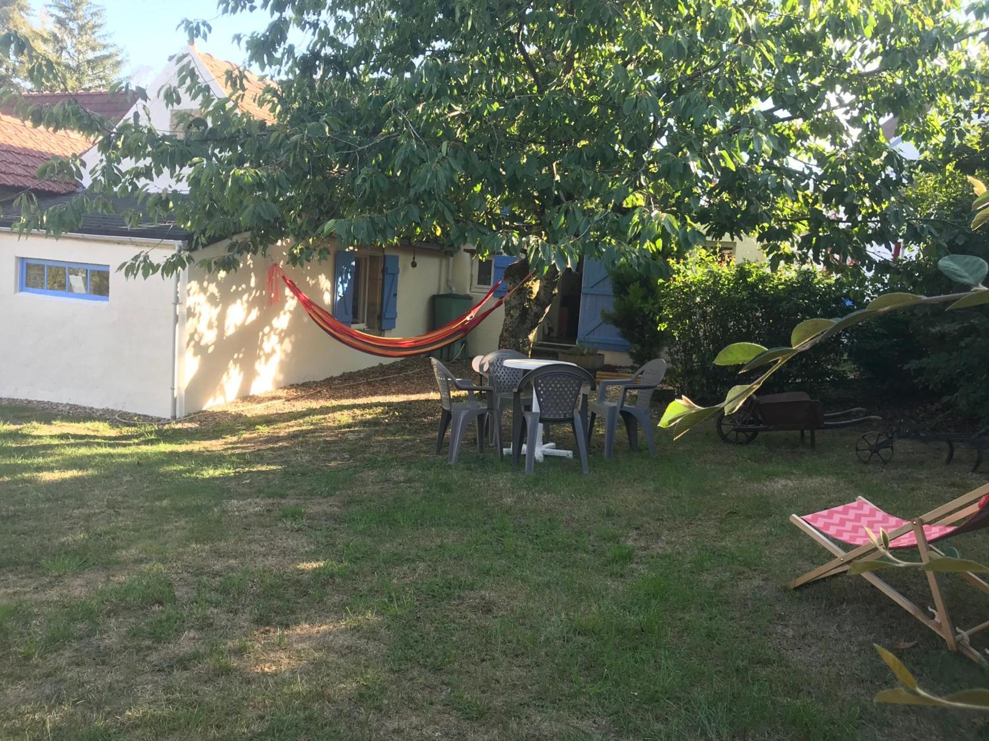 Holiday home Maisonnette De Charme Climatisee La Machine